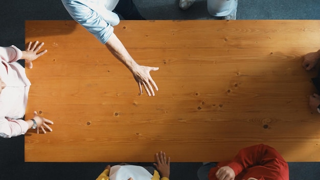 Facylitacja zespołu w lesie